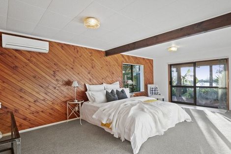 Photo of property in 241a Golf Road, Titirangi, Auckland, 0604