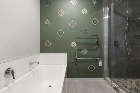 Photo of property in 42 Queens Park Crescent, Frankton, Hamilton, 3204