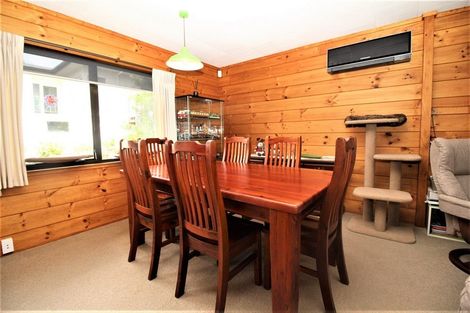 Photo of property in 1/37 South Lynn Road, Titirangi, Auckland, 0604