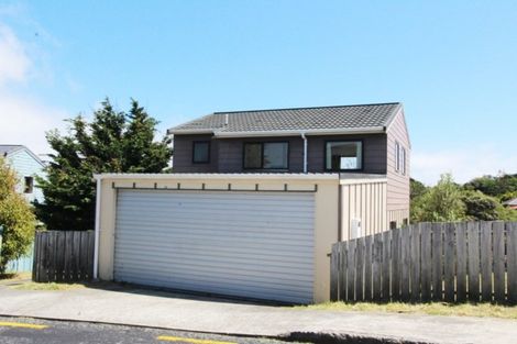 Photo of property in 16 Morere Street, Titahi Bay, Porirua, 5022