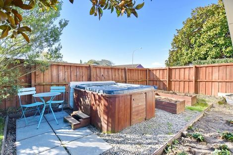 Photo of property in 9 Coates Place, Rangiora, 7400