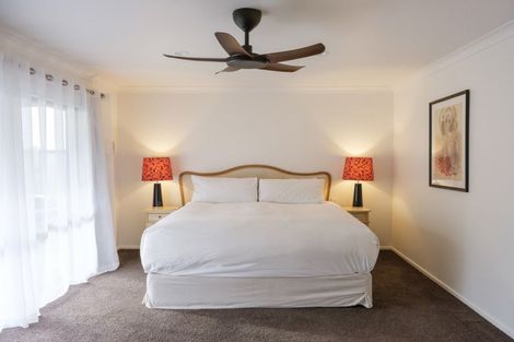 Photo of property in 8 Woodfield Place, Parkvale, Hastings, 4122