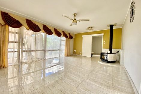 Photo of property in 5 Ihaka Place, Papatoetoe, Auckland, 2104