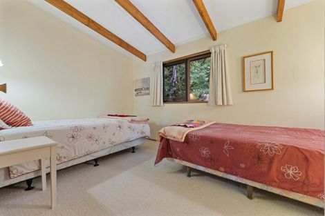 Photo of property in 33 Hauraki Terrace, Pukawa Bay, Turangi, 3381