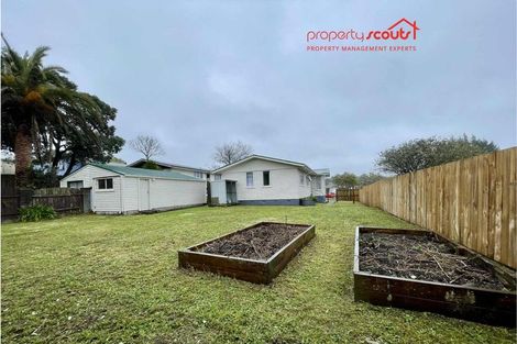 Photo of property in 50 Endeavour Street, Marfell, New Plymouth, 4310