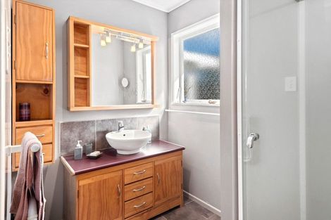 Photo of property in 25 Clark Street, Hikurangi, 0114