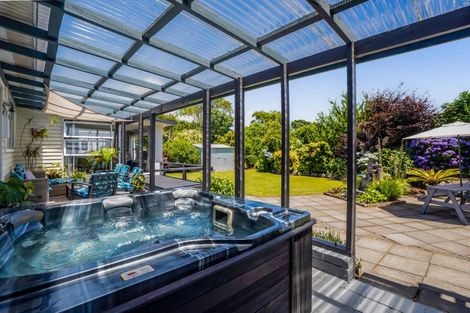 Photo of property in 190a Seaview Road, Westown, New Plymouth, 4310