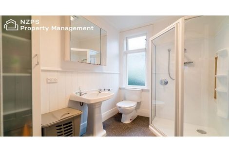 Photo of property in 372 Bay View Road, Saint Clair, Dunedin, 9012