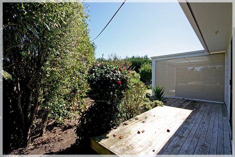 Photo of property in 7 Punga Street, Tangimoana, 4822