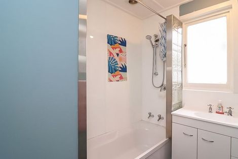 Photo of property in 16 Rees Street, Duntroon, Oamaru, 9494