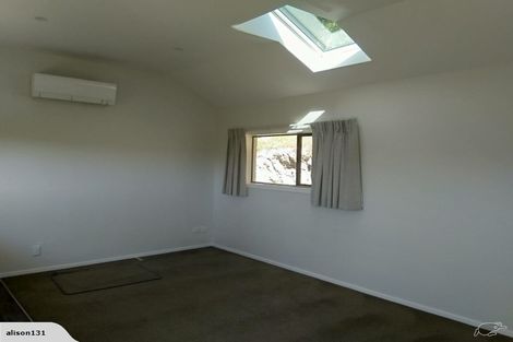 Photo of property in 8 Brasenose Place, Tawa, Wellington, 5028