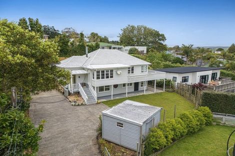 Photo of property in 10 St James Avenue, Helensville, 0800