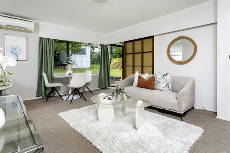 Photo of property in 2/20 Gladys Avenue, Glenfield, Auckland, 0629