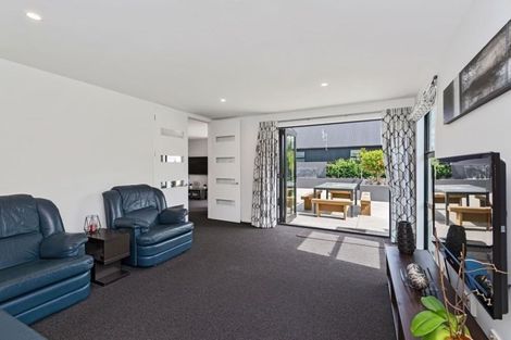 Photo of property in 5 Kohunga Crescent, Bottle Lake, Christchurch, 8083