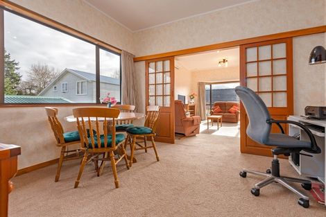 Photo of property in 494 College Street, Hokowhitu, Palmerston North, 4410