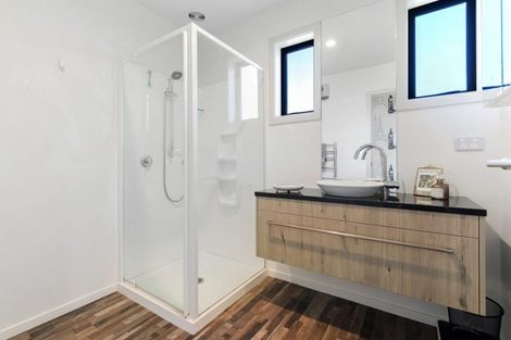 Photo of property in 7 Daniels Terrace, Wanaka, 9305