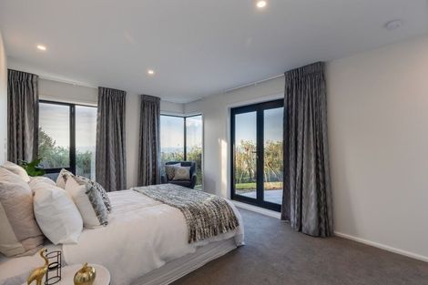 Photo of property in 4 Gardenhill Lane, Redcliffs, Christchurch, 8081