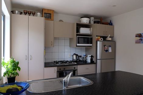 Photo of property in 22 Gatman Street, Birkdale, Auckland, 0626