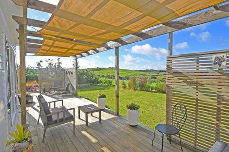 Photo of property in 64 Brown Road, Hakaru, Kaiwaka, 0573