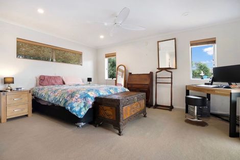 Photo of property in 38 Helvetia Road, Pukekohe, 2120