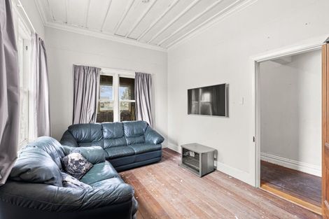 Photo of property in 6 Alexandra Street, Marton, 4710