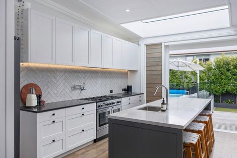 Photo of property in 10 Asquith Avenue, Mount Albert, Auckland, 1025