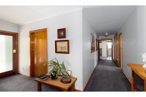 Photo of property in 76 Rhodes Street, Waimate, 7924