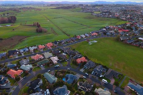 Photo of property in 35 Greenfield Drive, Western Heights, Hamilton, 3200