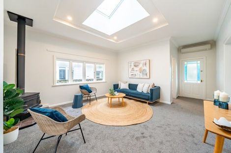 Photo of property in 28 Miro Street, Eastbourne, Lower Hutt, 5013