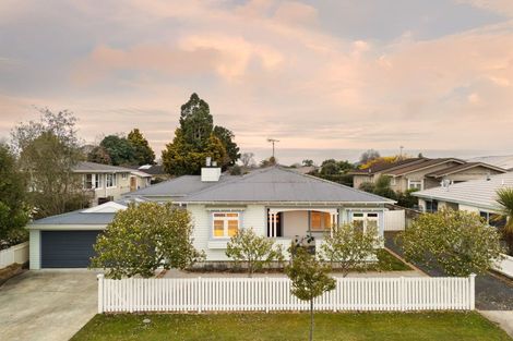 Photo of property in 30 Williams Street, Cambridge, 3434