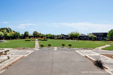 Photo of property in 15 Riverside Way, Amberley, 7410