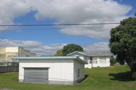 Photo of property in 12 Shaw Road, Waihi Beach, 3611