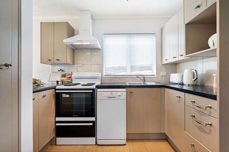 Photo of property in 68 Helena Street, Massey, Auckland, 0614