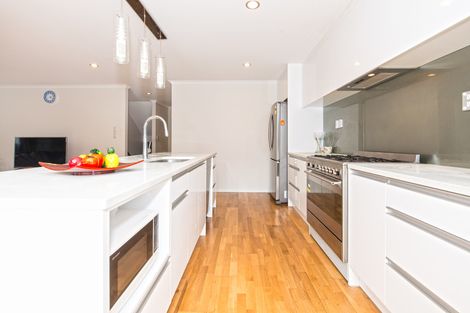 Photo of property in 102a San Marino Drive West, Henderson, Auckland, 0612