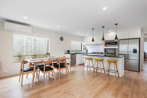 Photo of property in 27 Aditi Close, Massey, Auckland, 0614