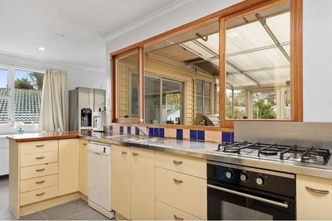 Photo of property in 38 Normanton Street, Glenfield, Auckland, 0629
