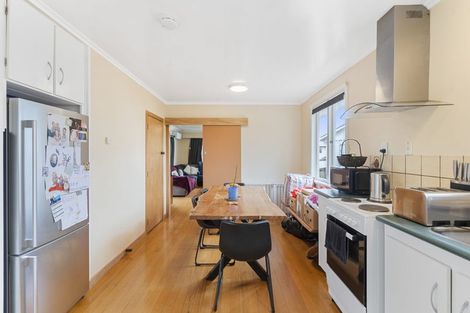 Photo of property in 20 Stokes Avenue, Te Atatu Peninsula, Auckland, 0610