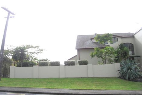 Photo of property in 2 Beach Road, Mellons Bay, Auckland, 2014