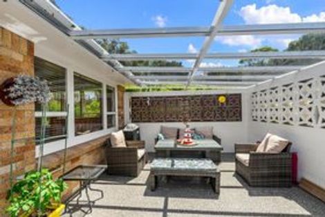 Photo of property in 319 Don Buck Road, Massey, Auckland, 0614