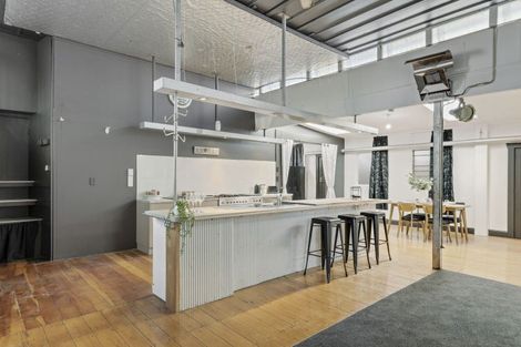 Photo of property in 43 Domett Street, Waitara, 4320