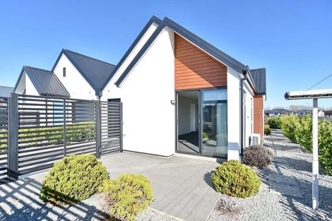 Photo of property in 21b Te Whenu Crescent, Marshland, Christchurch, 8083