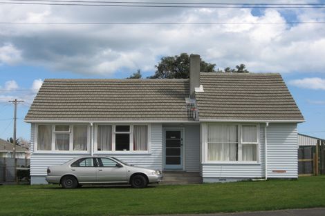 Photo of property in 48 Kowhai Street, Castlecliff, Whanganui, 4501