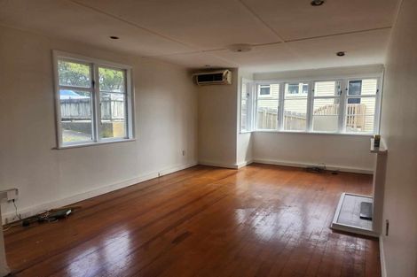 Photo of property in 125 Champion Street, Cannons Creek, Porirua, 5024