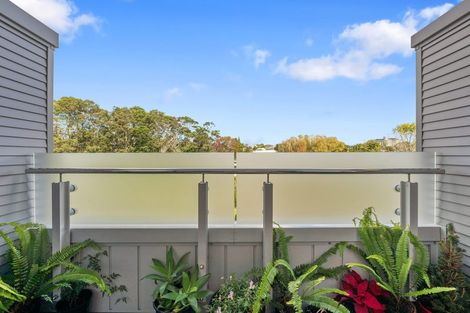 Photo of property in 16b/30 Westward Ho, Glen Eden, Auckland, 0602