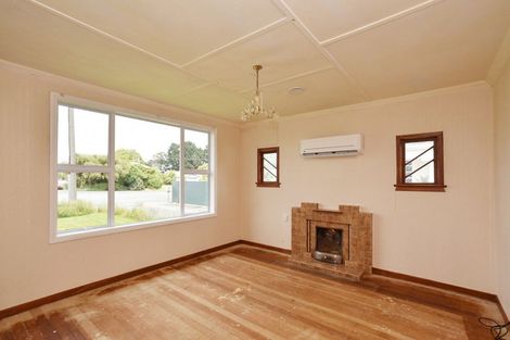 Photo of property in 10 Bridge Street, Tuatapere, 9620