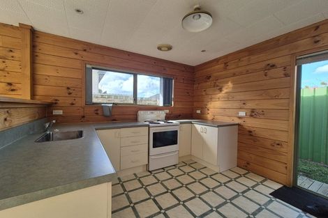 Photo of property in 29a-c Point England Road, Point England, Auckland, 1072