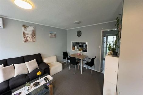 Photo of property in 2/49a Landon Avenue, Mangere East, Auckland, 2024