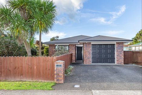 Photo of property in 68 Mako Mako Road, Levin, 5510