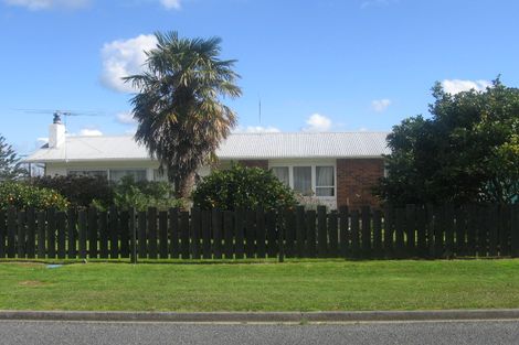 Photo of property in 25 Clark Street, Hikurangi, 0114