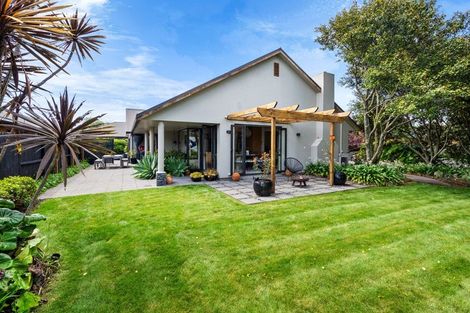 Photo of property in 11 Saint James Drive, Huntington, Hamilton, 3210